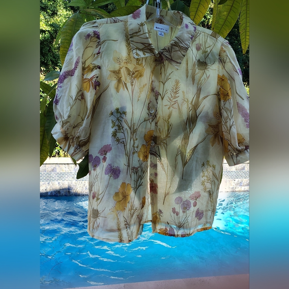 BAILEY 44 PRETTY BOTANICAL FLORAL BUTTON UP TOP w SHORT PUFF SLEEVES WOMENS Sz S - Picture 3 of 6